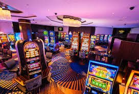 qqstarvegas Relax Gaming slot and table game interface on mobile